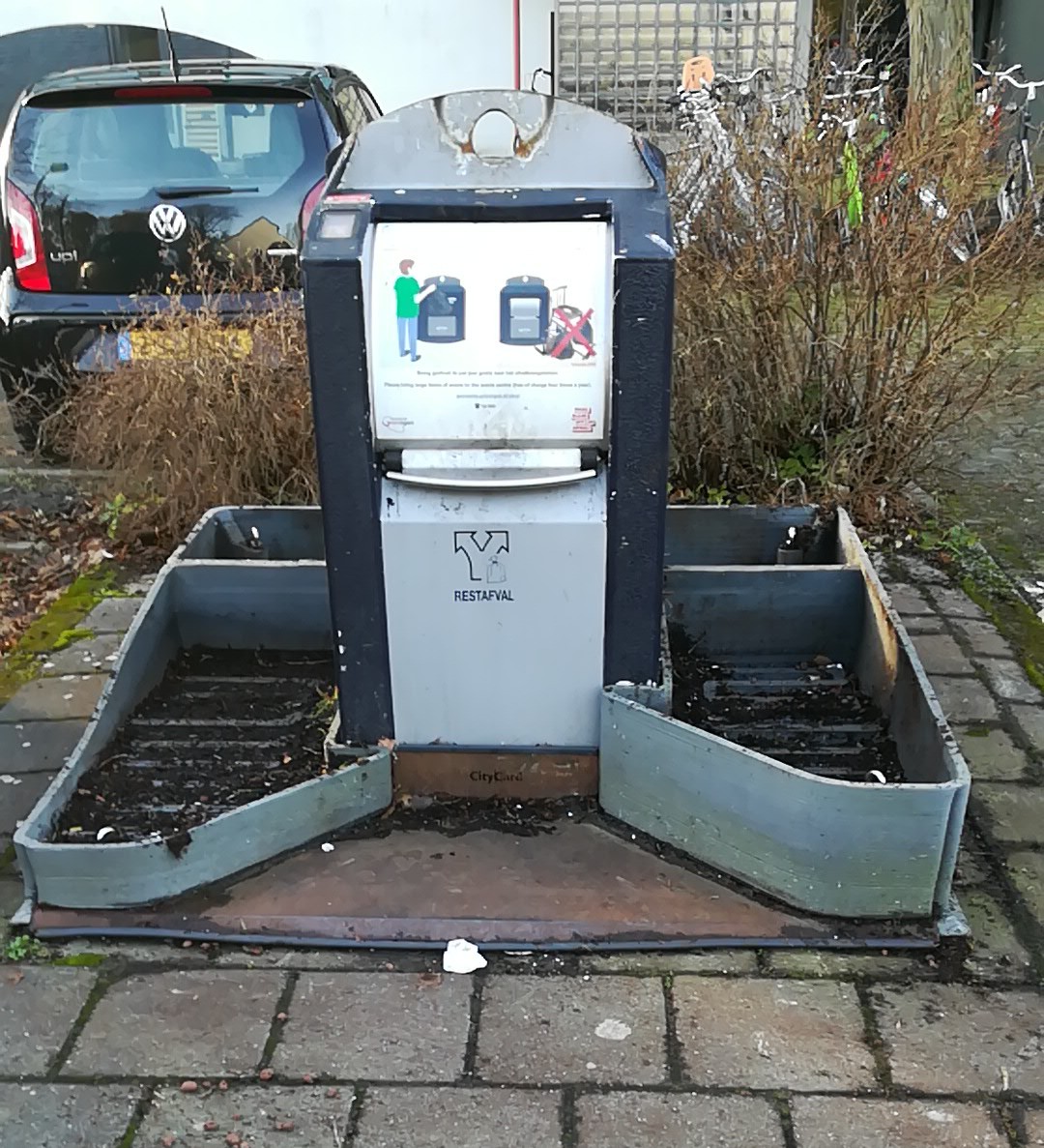 2023 wk 49 art 2 Containertuintjes verhuisd naar Timorstraat FOTO