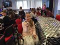 Louise wint bij kinderbingo speeltuinvereniging Vinkhuizen